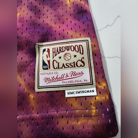 Mitchell & Ness Hardwood Classics Los Angeles Lakers Magic Johnson Women's Med - Picture 4 of 4